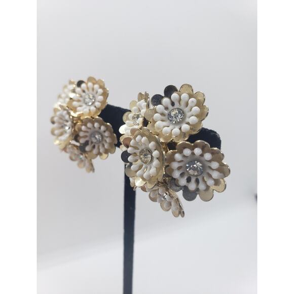 Vintage RARE Coro Clip-On Earrings White Daisy Cluster Rhinestone Center - Picture 3 of 15